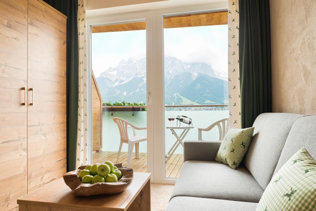 Hotel Hubertushof Lermoos Ruang foto